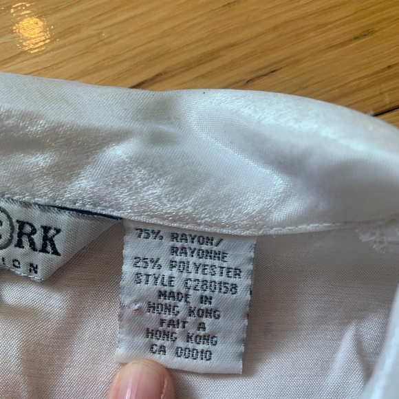 Classy white blouse - Picture 4 of 4